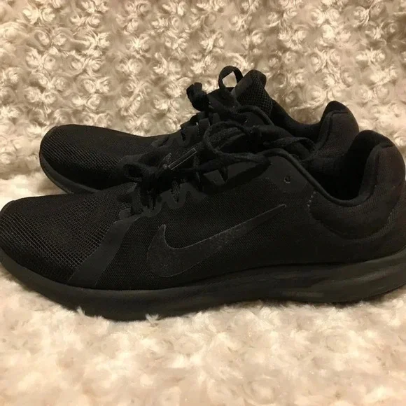 NIKE Downshifter 8 Low-Top Running Shoes - Picture 3 of 7